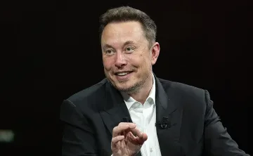 Tesla сензационно обяви! 1 трилион долара награда за Мъск