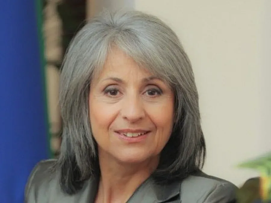 Попова: Да предадем заветите на нашите възрожденци на следващите поколения