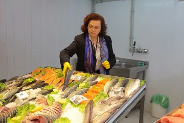 Все по-често се купуват рапани и миди