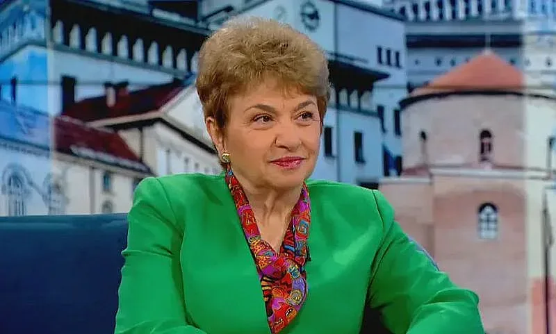 Меглена Плугчиева: Санитарните кордони са абсурд