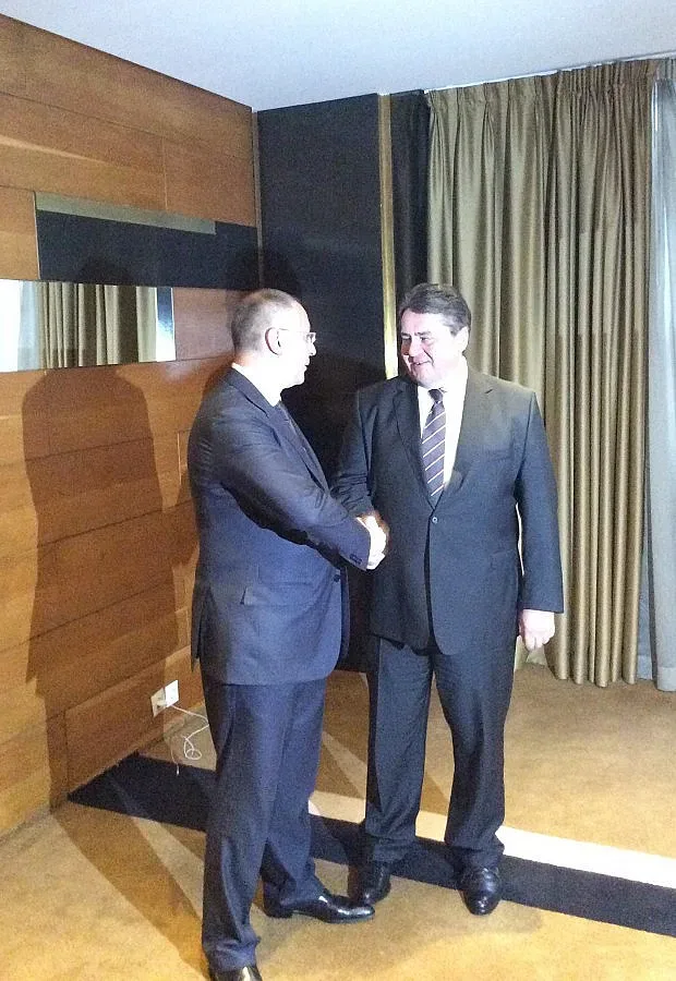 Сергей с подкрепа за Шенген от Германия