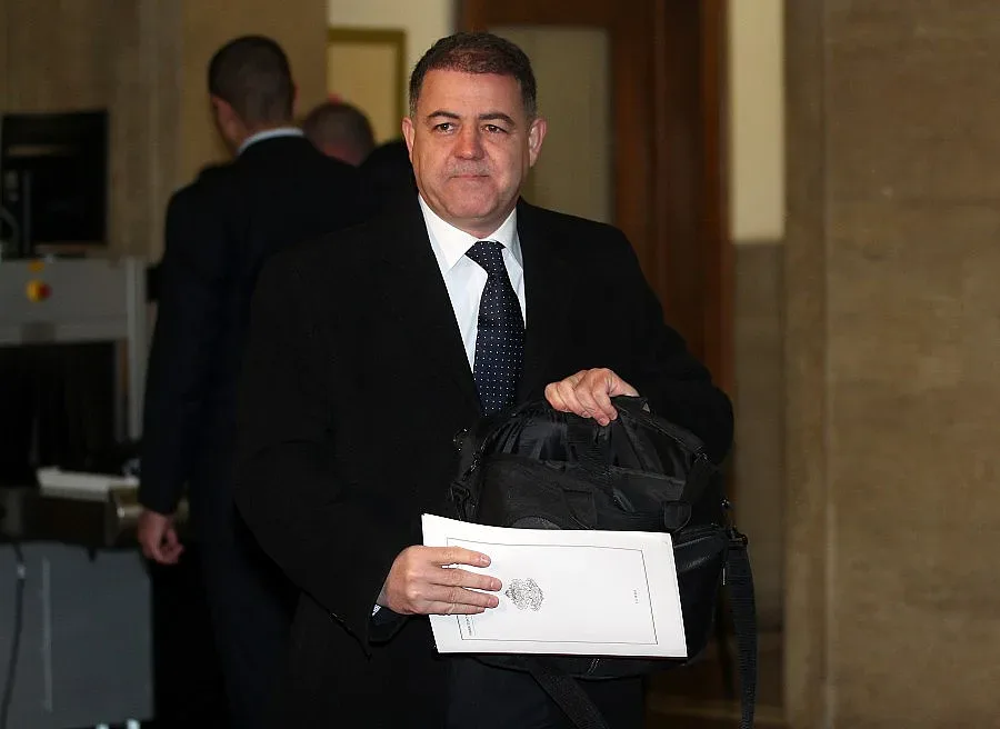 Ненчев: До дни става ясно за коледните бонуси за бедни