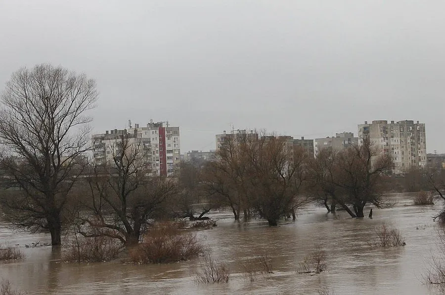 Евакуация край язовирите (ОБЗОР)