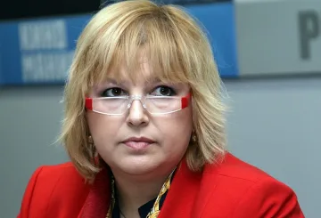 Капон: Проектобюджет 2015  въвежда страната в дългова спирала