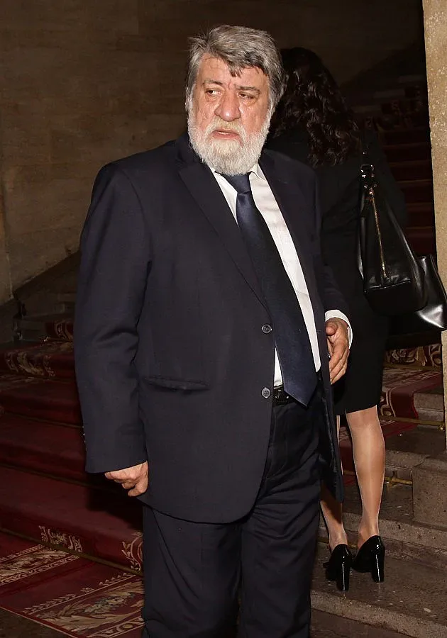 Рашидов и министерството бойкотират Слави Бинев