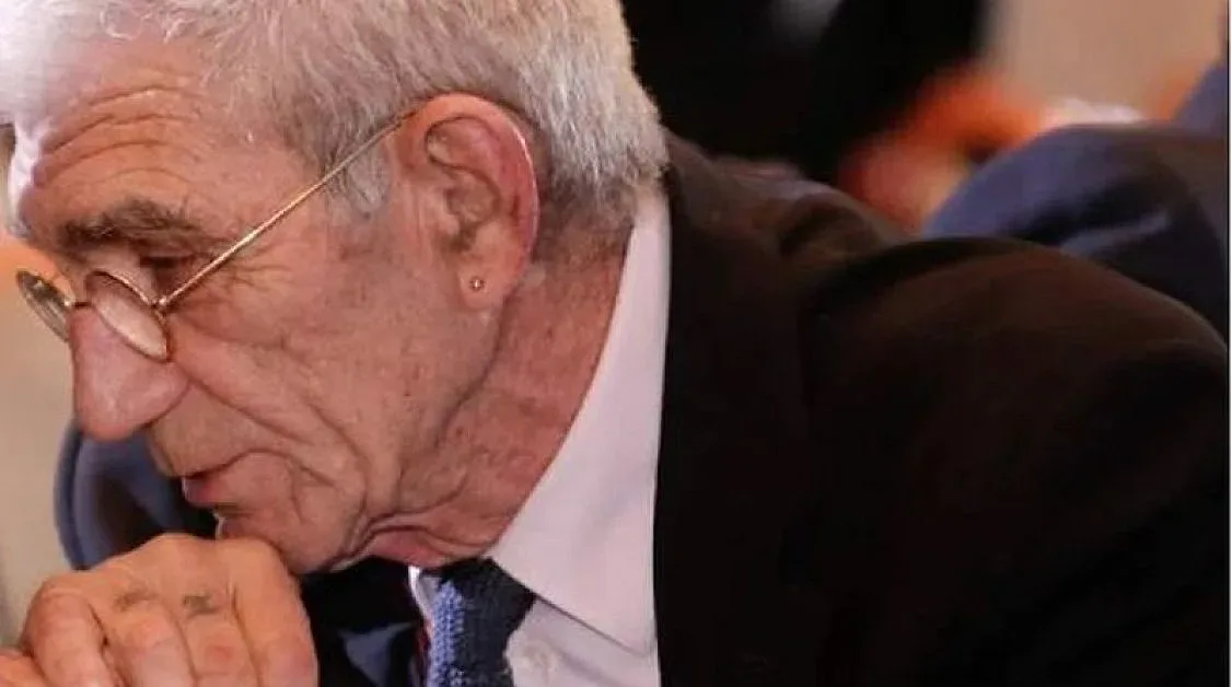 Отиде си "кметът- чудо". Каза, че македонците са българи