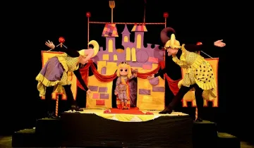 С премиера стартира коледният маратон на куклен театър