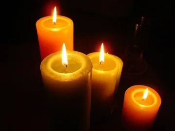 Зареждат с храна и лекарства за Коледа село без ток 