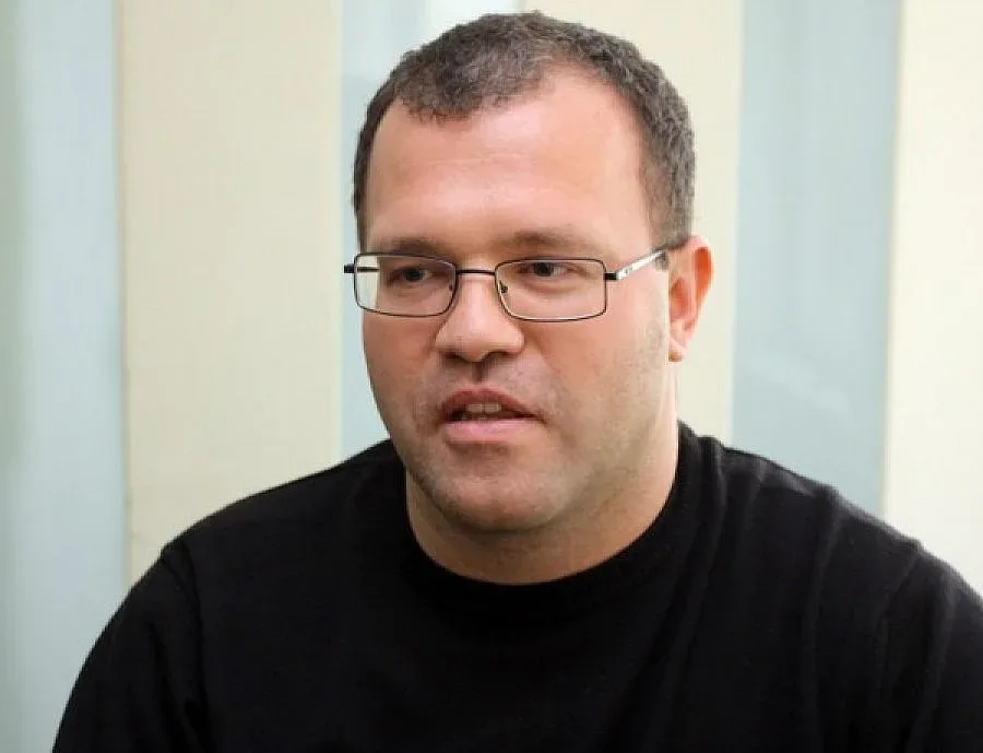 Двойното лице на протестърите