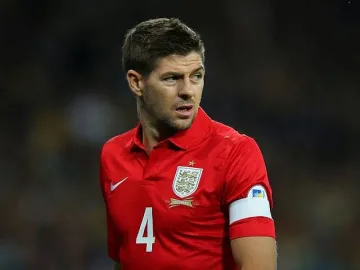 "Ливърпул" предложи нов договор на Стивън Джерард