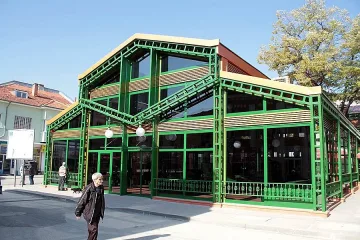 Градът на липите с приз от конкурса „Сграда на годината”