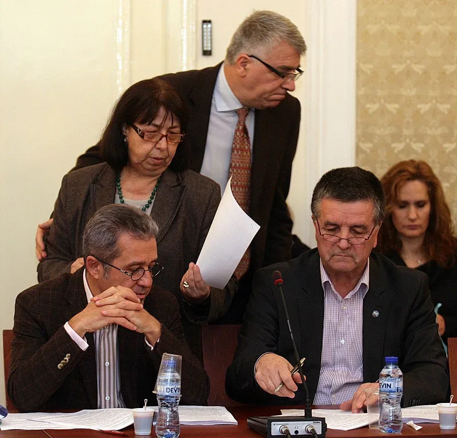 Остава 8% данъкът върху лихвите по депозитите