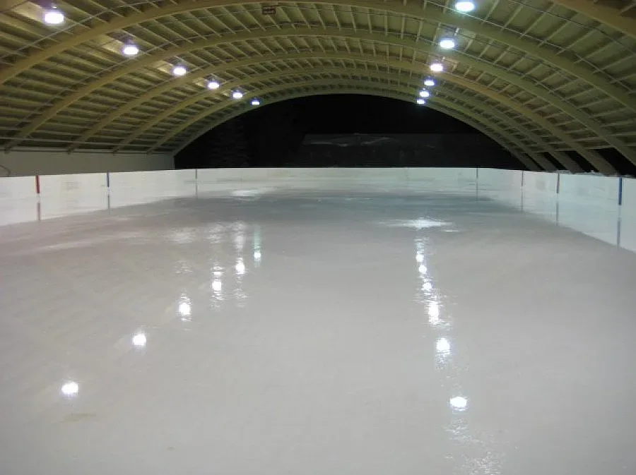 Безплатна ледена пързалка за празниците във Варна