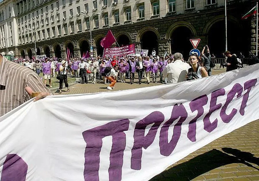 Синдикати и работодатели се готвят за протести