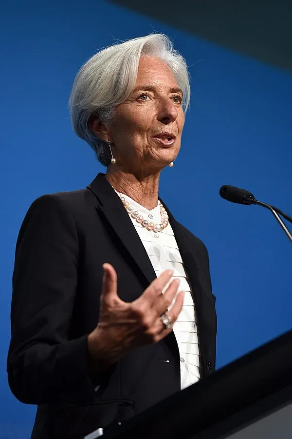 МВФ: Евтиният петрол е добра новина за световната икономика