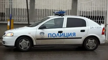 Задържаха група за кражба на телефонен кабел в Крумовградско