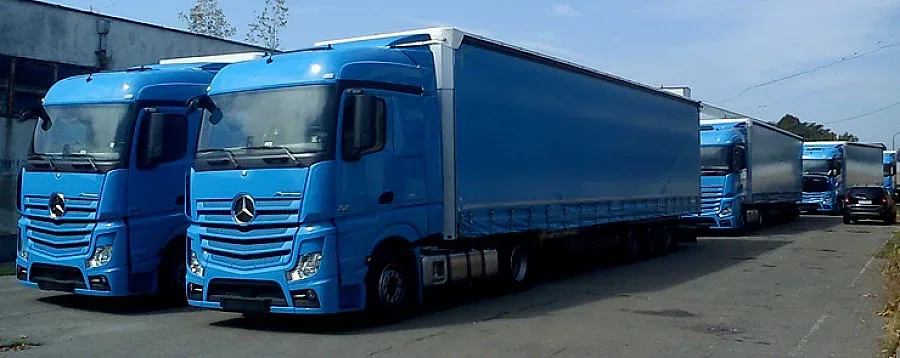 Трети ден руски ТИР стои обърнат на пътя