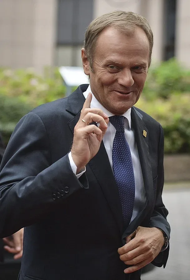 Туск встъпва в длъжност като председател на Европейския съвет