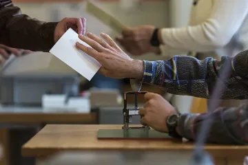 Швейцария отхвърли орязване на имигрантите