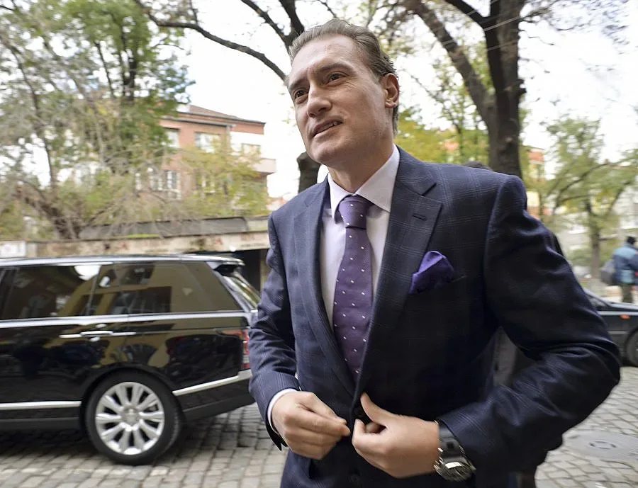 Домусчиев за вдигане на минималната заплата