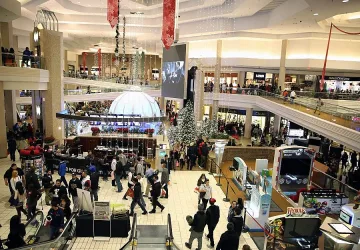 Самоубийство и стрелба в „Черния петък"