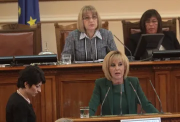 Разнобой в БСП за постове в комисии (ОБЗОР)