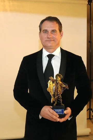 Иван Папазов грабна приз "Мистър Икономика"