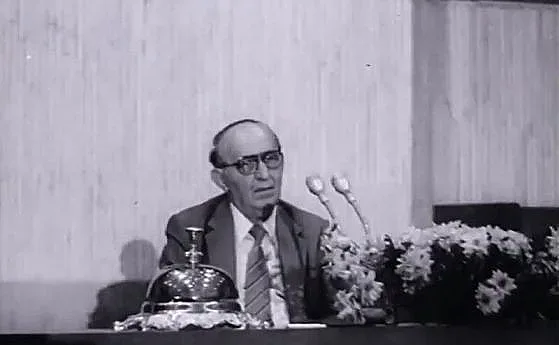 Какво направиха службите и дисидентите за свалянето на Тато?