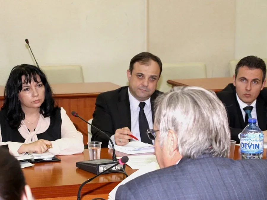 Петкова: Минният сектор трябва да бъде предвидим и устойчив