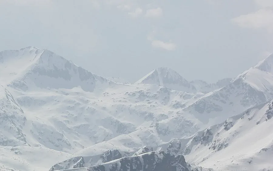 В плана за Пирин няма 333 км. писти и 113 км лифтове