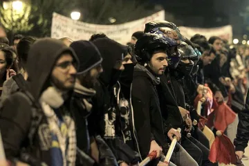 Гърция блокирана от 24-часова обща стачка