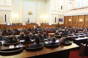 Без коледни надбавки за всички пенсионери