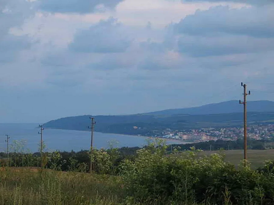 Продават вили за 50 бона край морето