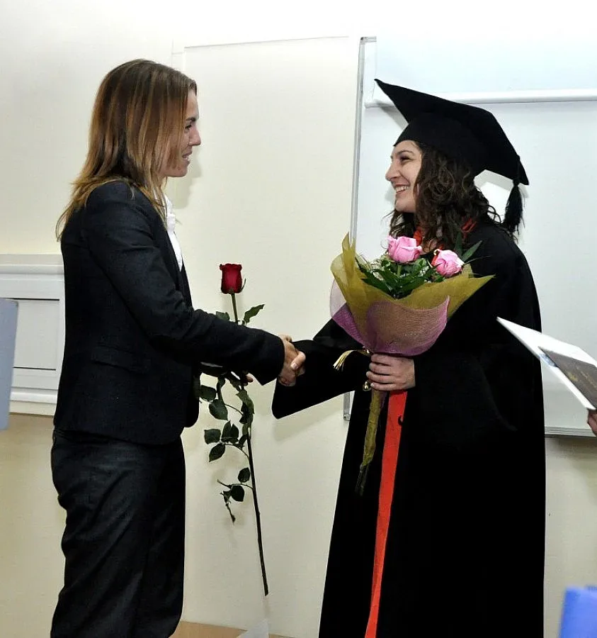 Община Казанлък предложи работа на отличничка