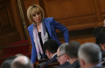 Погват мъртвите души в БСП