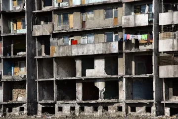 Отново незаконни бараки на мястото на бл. 20 в Ямбол