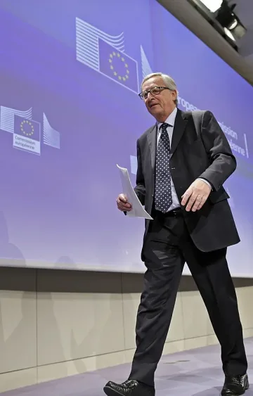 ЕП обсъжда вота на недоверие към Юнкер