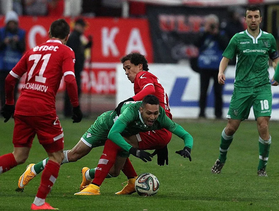 Раздават заплати в ЦСКА след дербито