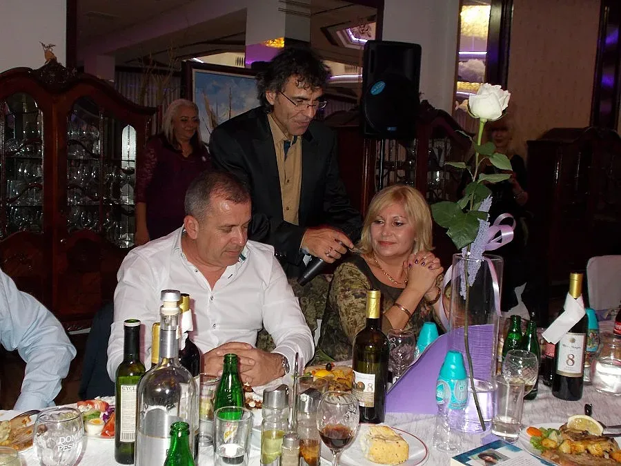 Платиха 5 бона за Библия