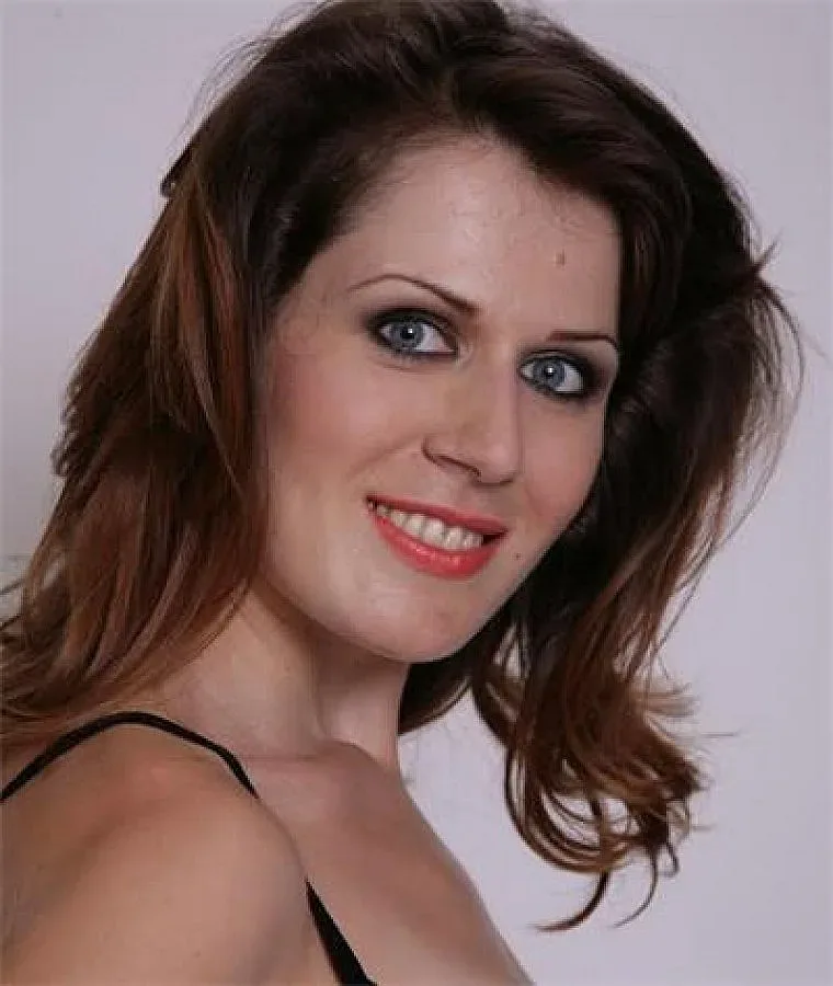 Щерката на Румен Овчаров пропя