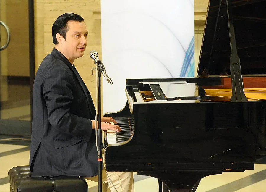 Васил Петров отпразнува 50 в Русе