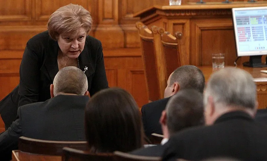 Връщат десятъка върху лихвите