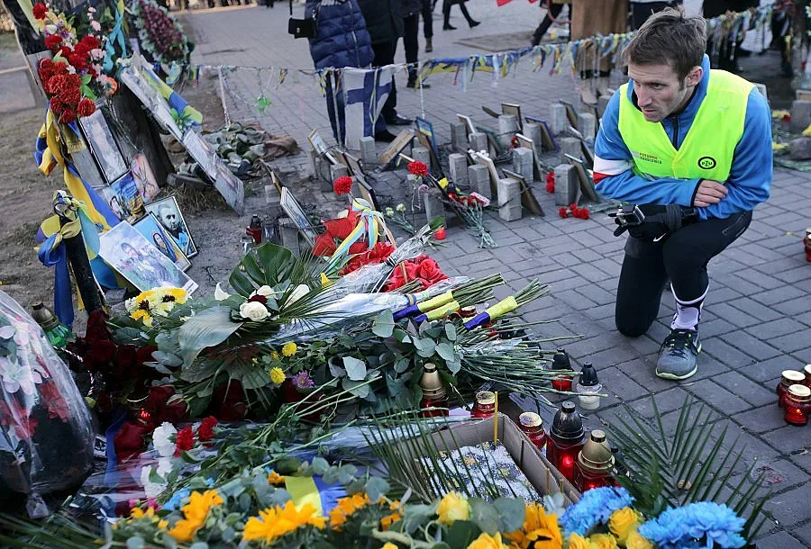 Освиркаха Порошенко на годишнината на Майдана