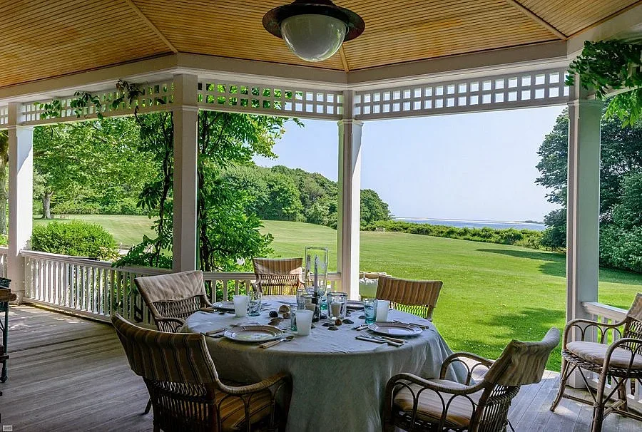 140 млн. долара за къща в Хемптънс с басейн и тенис корт