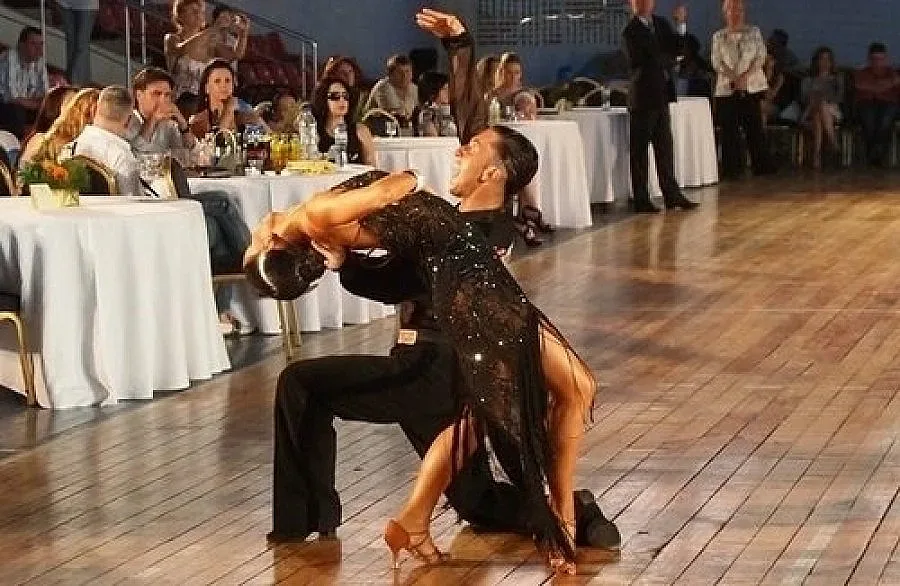 Танцьори в спор за купата на Банско