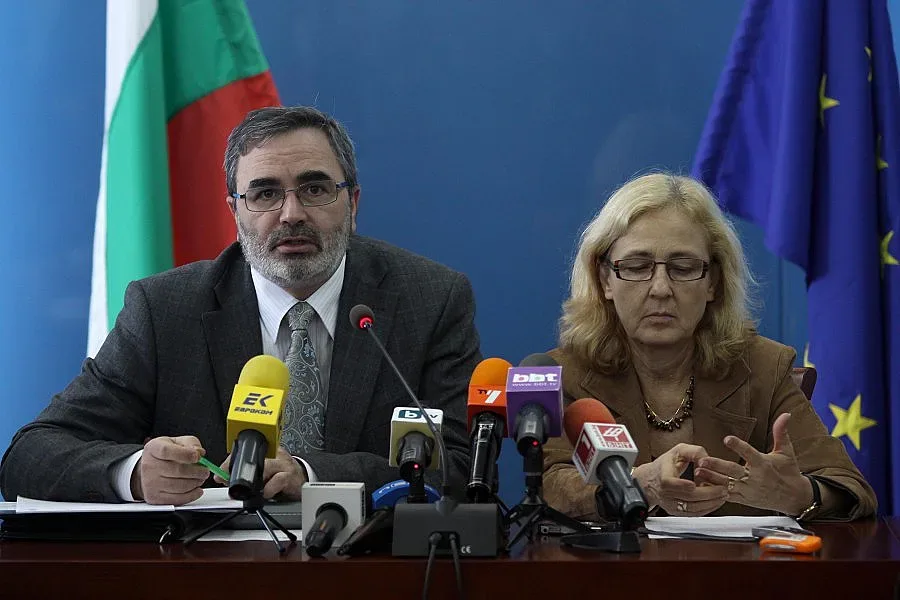 Главният епидемиолог: Заразяването не е лесно