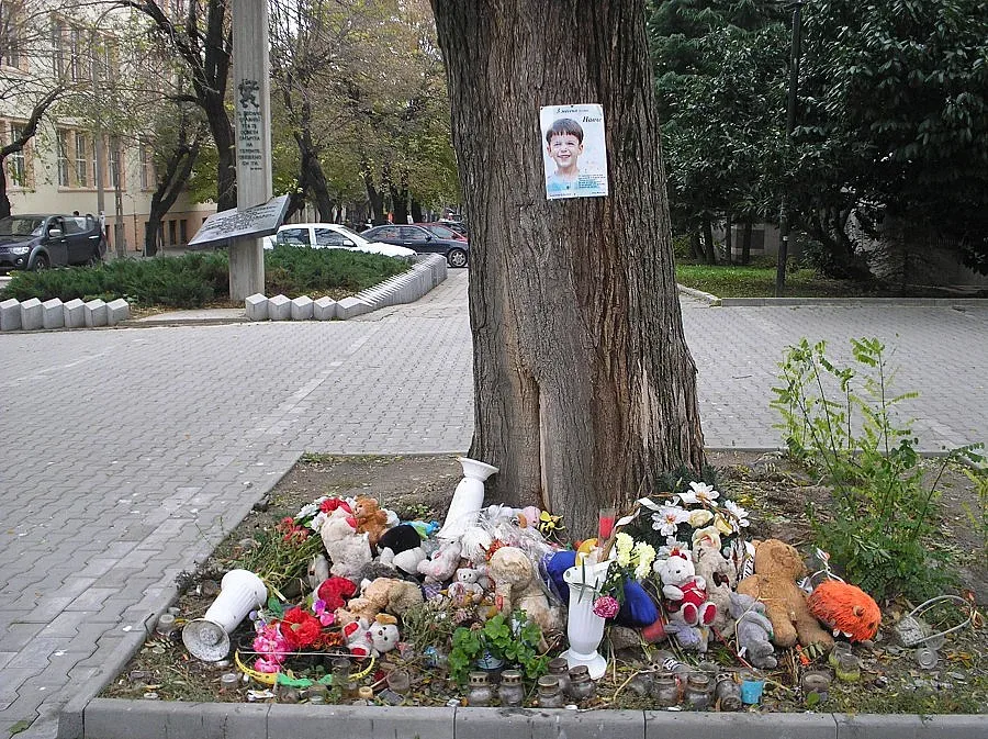 Мълчаливо бдение иска справедливост за 4-годишния Паоло