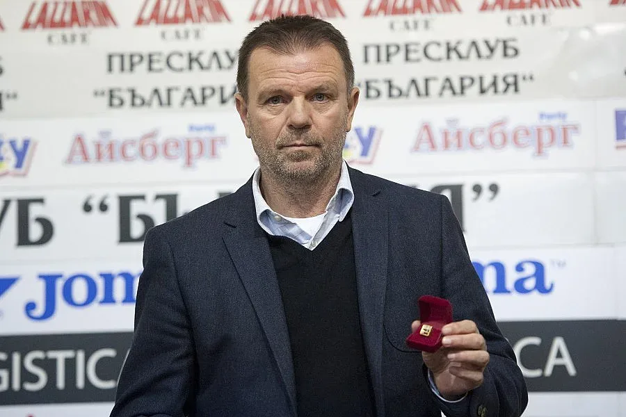 Стойчо Младенов излиза на протест