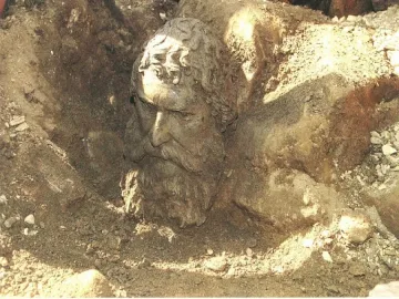 Лувъра ни дава 4 зали за траките