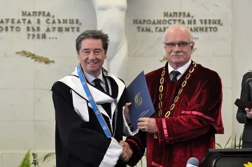 Президентът на Международния кънки съюз Отавио Чинкуанта стана Доктор хонорис кауза на НСА 